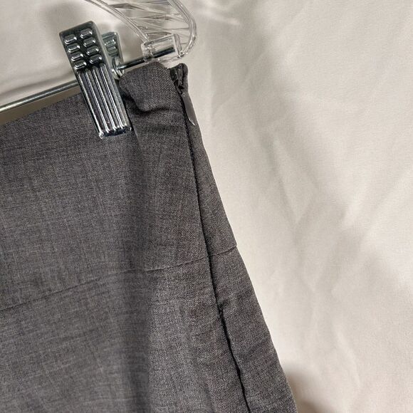 Banana Republic Skirt Women's 12P Petite Grey Woven in Italy Side Zip Work - Picture 4 of 10